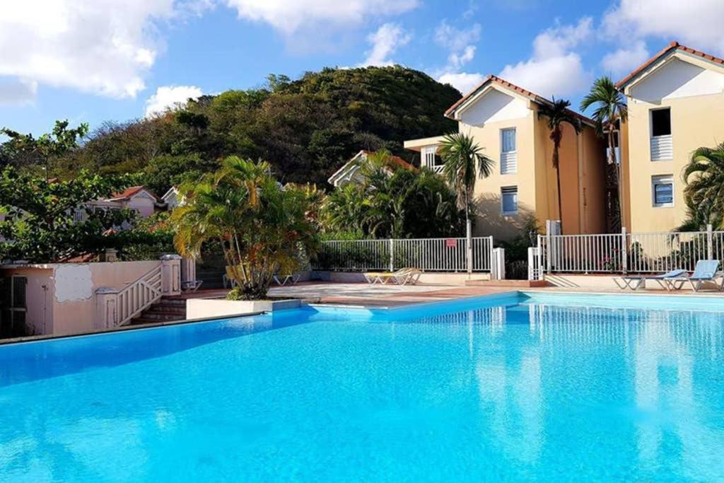 Superbe Studio Ultra COSY à 2 min de la PLAGE Sainte-Anne Esterno foto