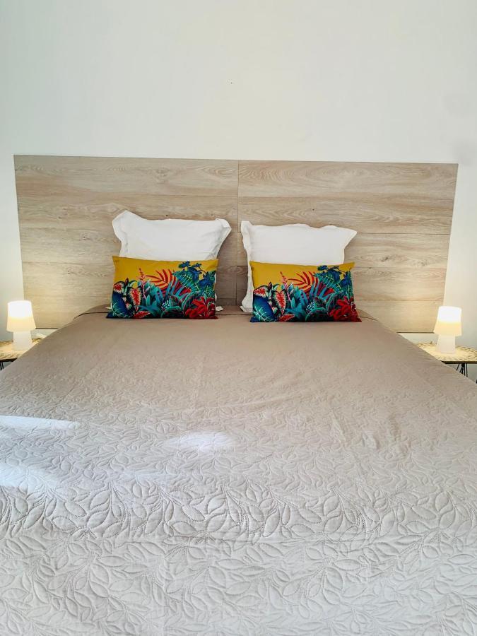 Superbe Studio Ultra COSY à 2 min de la PLAGE Sainte-Anne Esterno foto